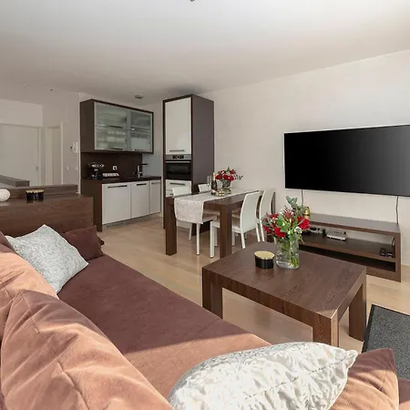 Deluxe Apartma Jana Liubliana