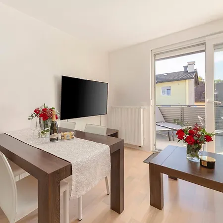 Deluxe Apartma Jana * Λιουμπλιάνα